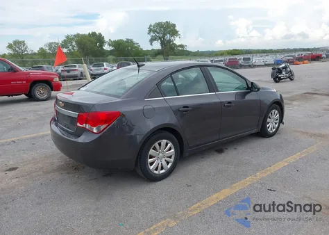 2011 Chevrolet Cruze Ls z USA, uszkodzony, nr VIN 1G1PC5SH3B7138947